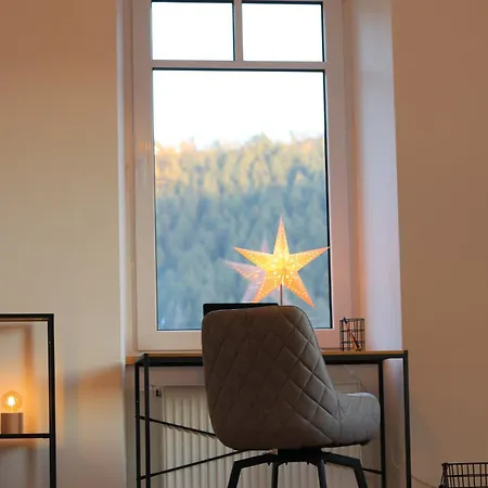 公寓 Moderne Ferienwohnung *