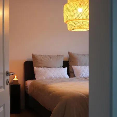 Moderne Ferienwohnung 公寓 *